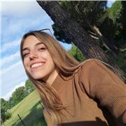 Ex-studentessa classica, impartisce ripetizioni di latino e greco per studenti del ginnasio